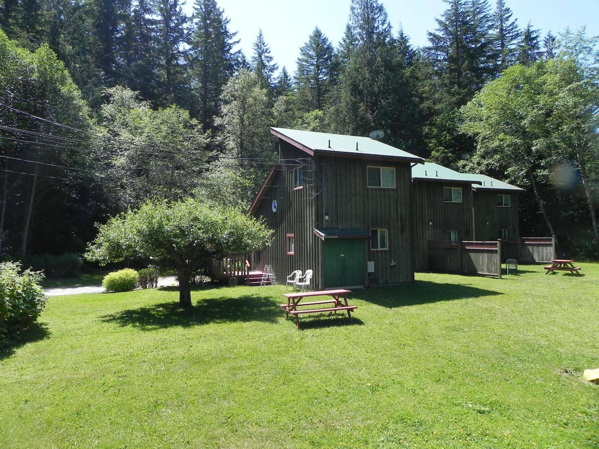 Forest Echoes Cabins Cultus Lake エクステリア 写真
