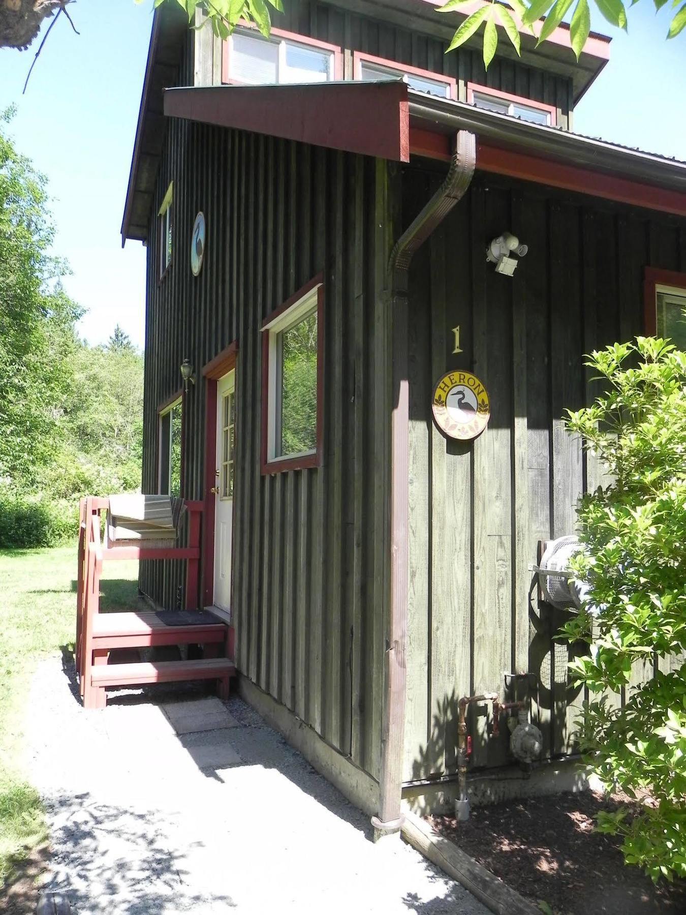 Forest Echoes Cabins Cultus Lake エクステリア 写真