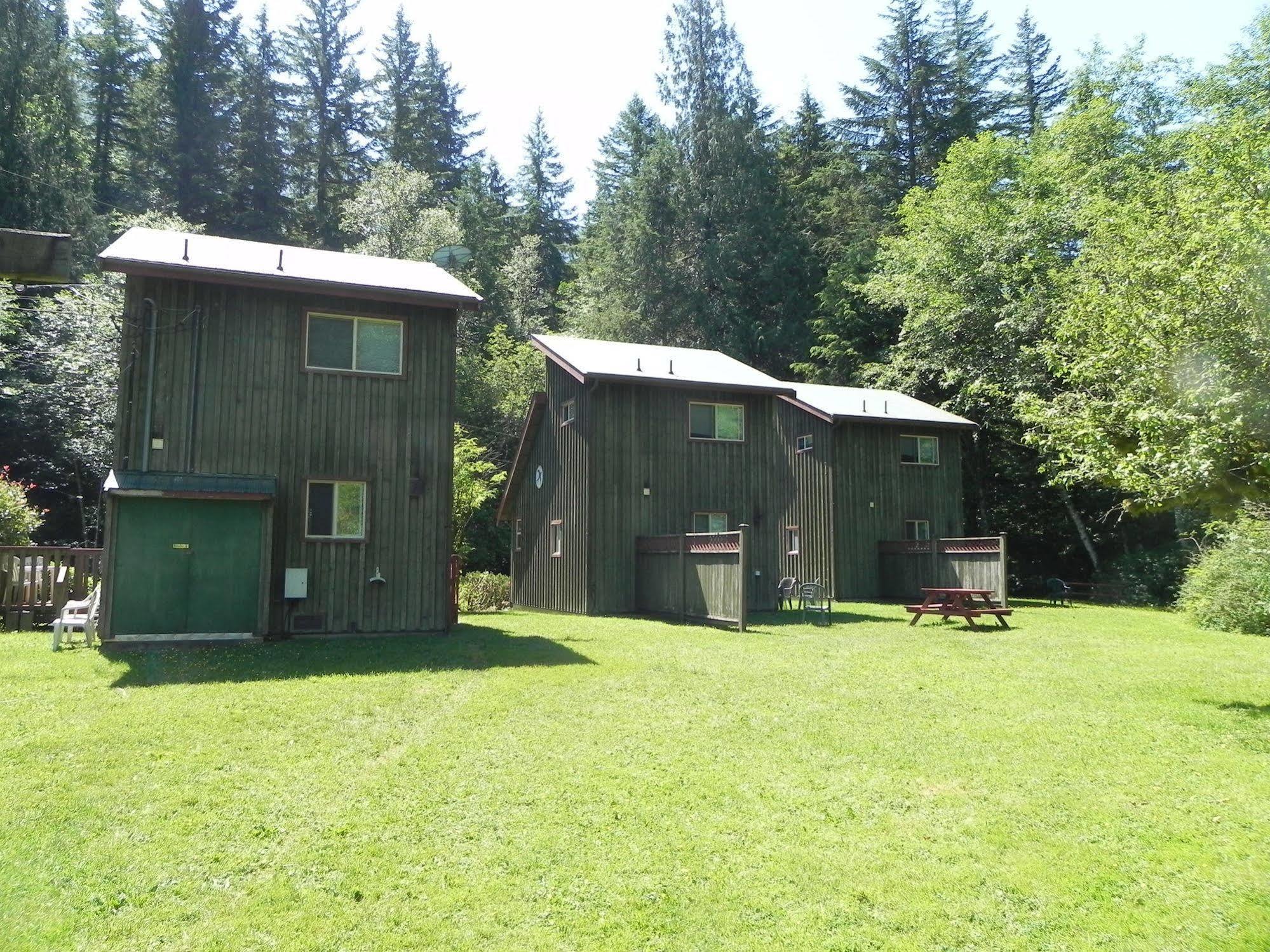Forest Echoes Cabins Cultus Lake エクステリア 写真